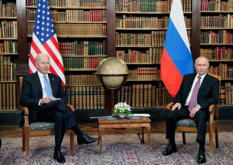 SAD uvodi nove sankcije Moskvi i Minsku: Zaustavit ćemo najvažnije izvore bogatstva Ruske Federacije