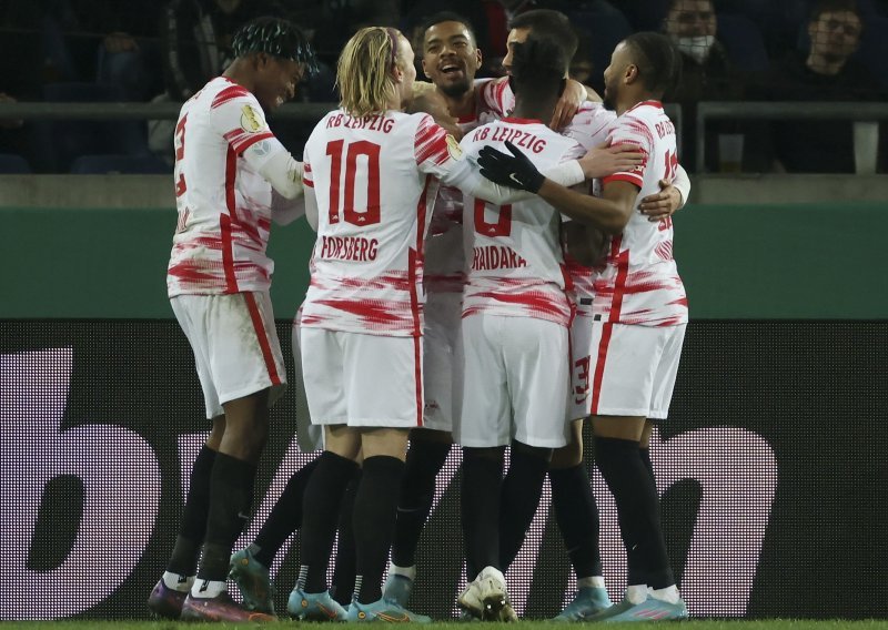 HSV i treći put dalje nakon 11-eraca; odličnu Gvardiolovu partiju zasjenila ozljeda leđa; Freiburg do polufinala golom u 120. minuti