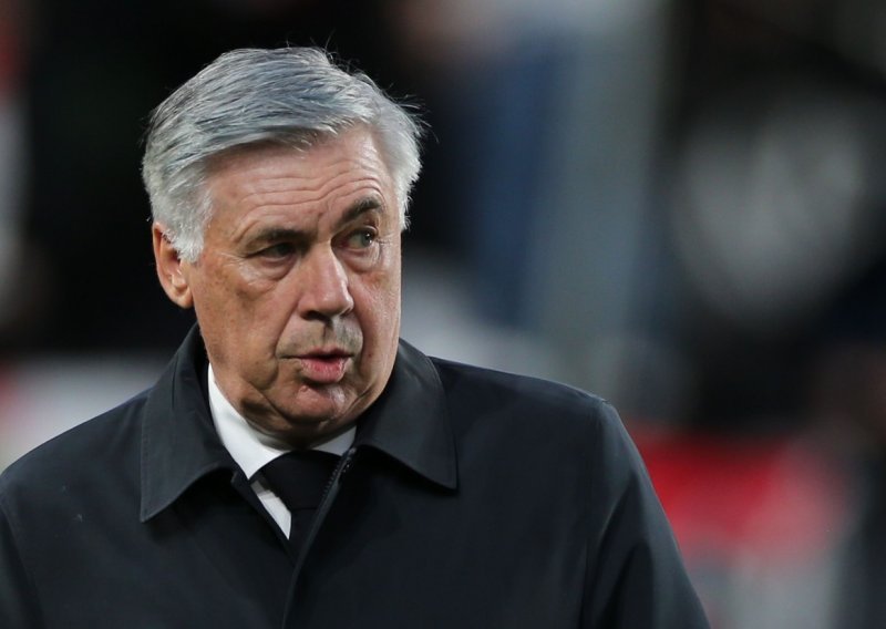 Carlo Ancelotti na kraju sezone definitivno napušta Real Madrid i senzacionalno se vraća u Englesku; ovu ponudu ne može odbiti