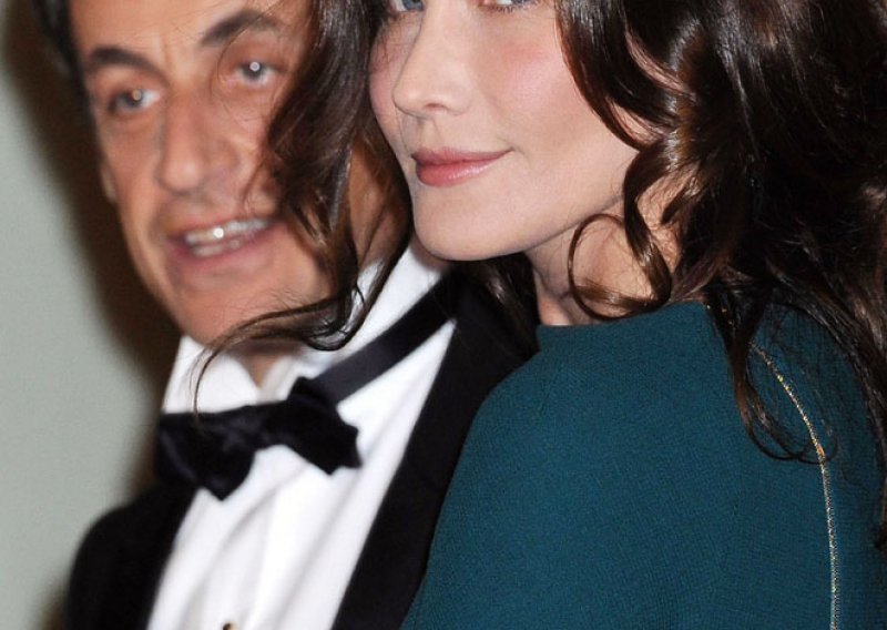 Carla Bruni i Sarkozy varaju jedno drugo?