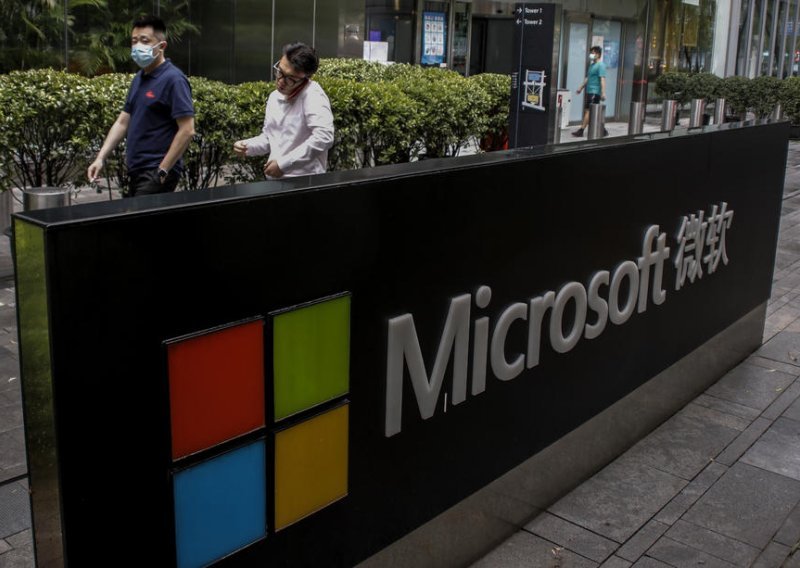 Microsoft obustavlja prodaju proizvoda i usluga u Rusiji