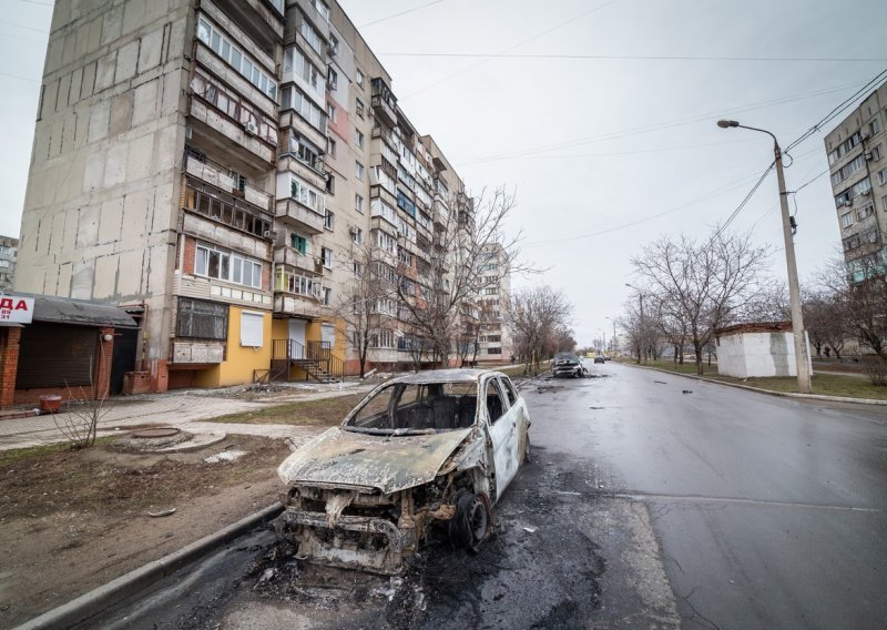 Vapaj iz Mariupolja: 'Žele izbrisati grad i ljude s lica zemlje'