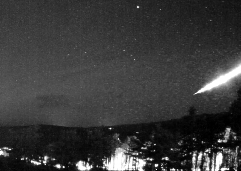 Iznad Italije izgorio meteor bolid sjajniji od Mjeseca, vidio se i u Hrvatskoj
