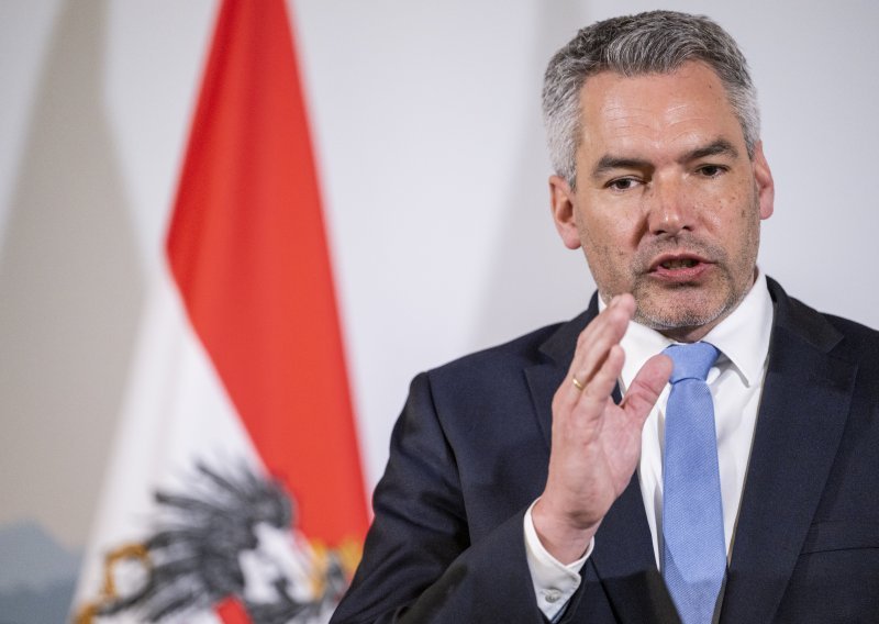 Kancelar Nehammer: Austrija će ostati neutralna