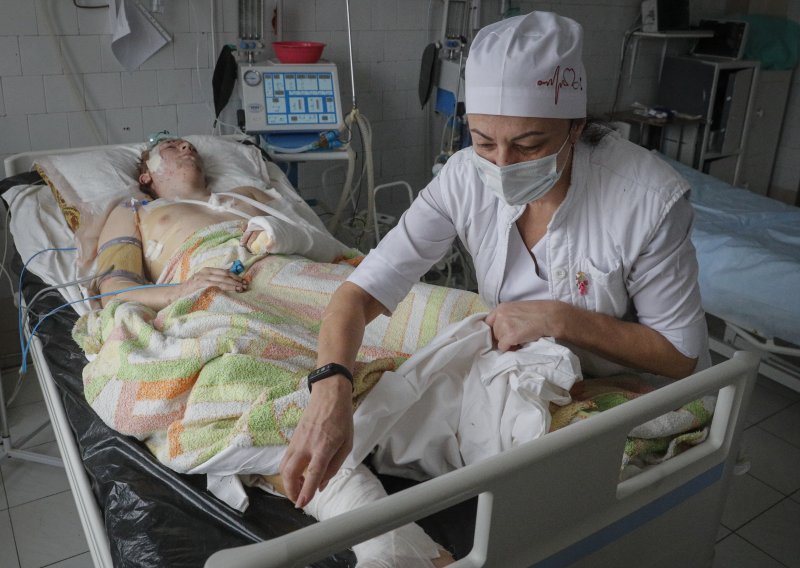 WHO: Najmanje 9 žrtava u 16 napada na zdravstvene ustanove u Ukrajini