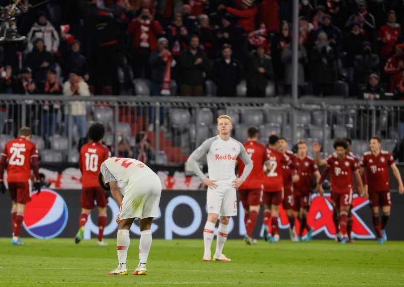 [FOTO] Bayern se poigrao s RB Salzburgom i zabio mu sedam golova; hat-trick Roberta Lewandowskog