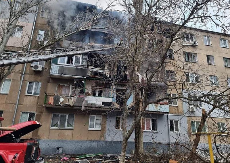 U Mikolajivu, posljednjem uporištu prije Odese, bolnice se pune, civili bježe