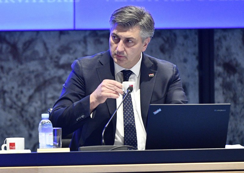 Plenković o padu letjelice: Utvrđeno je da je bila naoružana jednom vrstom aviobombe