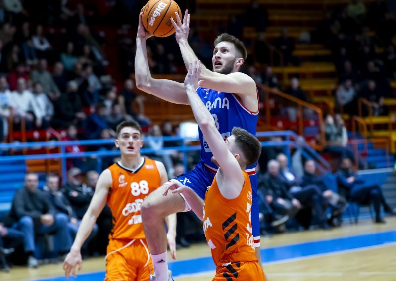 [FOTO] Cibona je nastavila fantastičan niz pobjeda, dvanaesta 'žrtva' bili su košarkaši Cedevite Junior