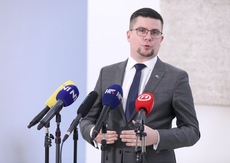 Hajduković poručio Plenkoviću: Zabranite izvoz žita