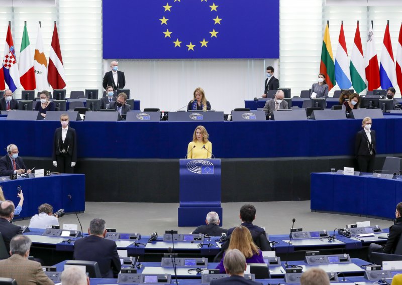 Europski parlament osuđuje Srbiju, Rusiju i Kinu za naoružavanje vojne hunte u Mjanmaru