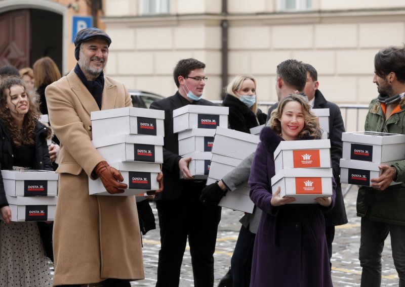 Do covid referenduma će, ako ga uopće bude, proći mjeseci; procedura je uobičajeno duga