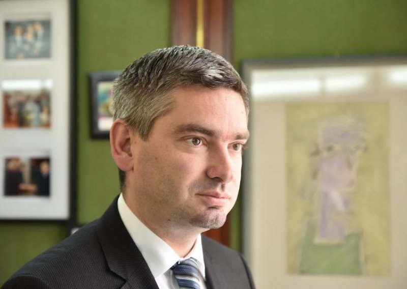 IDS čeka da ih SDP pozove, a Milanović kaže da su vrata otvorena