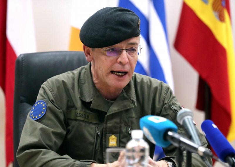 Zapovjednik EUFOR-a: Mir u BiH trenutačno nije ugrožen no nužan je oprez