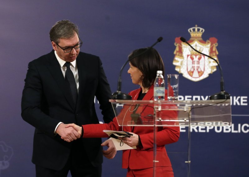 Baerbock se sastala s Vučićem: U Berlinu je 'dobro primljeno' glasanje Srbije o Ukrajini