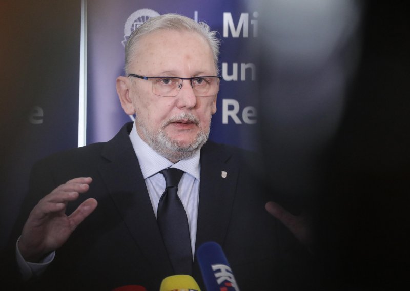 Božinović: Premijer ima punu potporu za rekonstrukciju Vlade