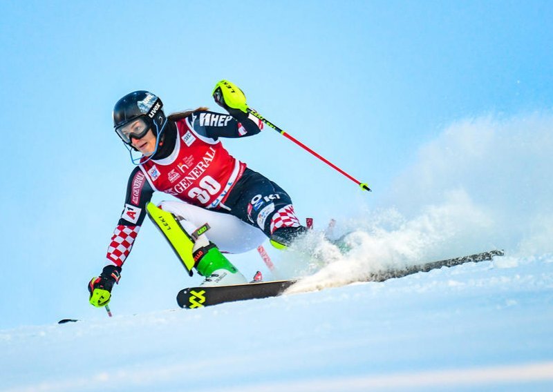 Leona Popović pala u drugoj slalomskoj vožnju u Aareu, slavlje za Austrijanku Liensberger