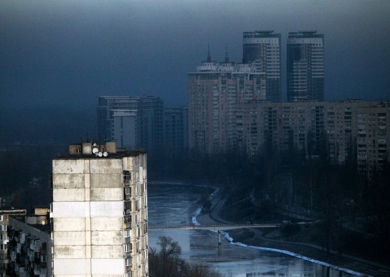 Stanovnike Kijeva probudile sirene za uzbunu