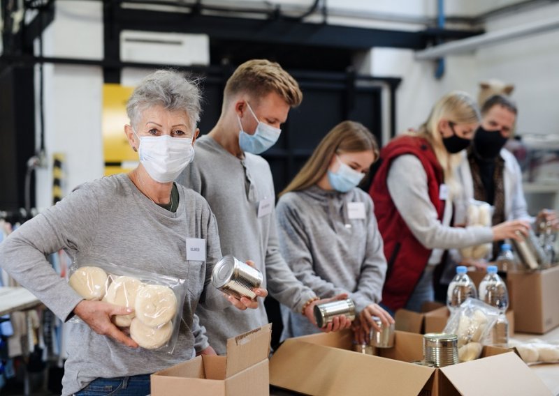 Donosimo listu humanitarne pomoći koja je trenutno najpotrebnija Ukrajincima i nove lokacije za preuzimanje donacija