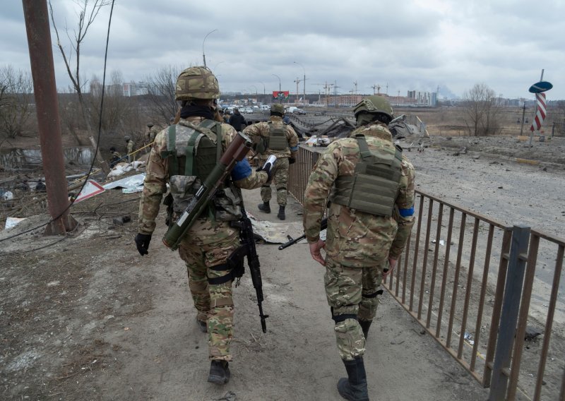 Ukrajina napala ruske položaje na Zmijskom otoku
