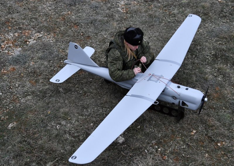Dron pao i u Rumunjskoj; navodno se radi o izviđačkoj letjelici Orlan 10