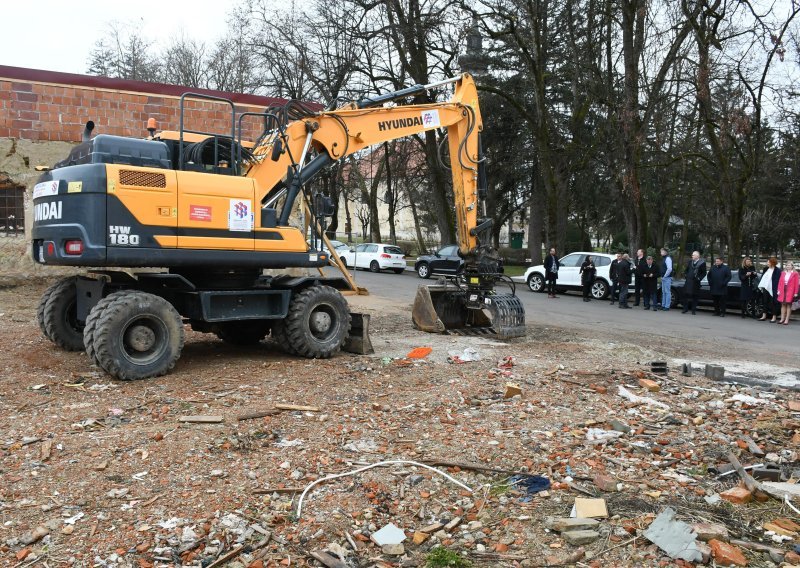 Pristiglo 19 ponuda za obnovu i stambeno zbrinjavanje u Sisačko-moslavačkoj županiji