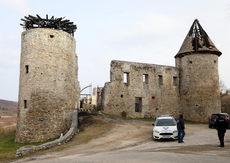 Policija kaže da je do požara dvorca iz 14. stoljeća možda došlo zbog kvara na električnim instalacijama, a šteta je oko milijun kuna