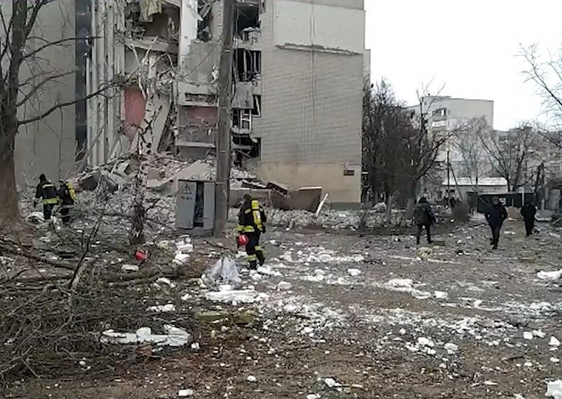 [VIDEO] Američko veleposlanstvo: U ruskom napadu poginulo je 10 ljudi u redu za kruh u Černihivu