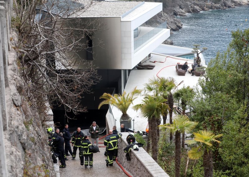 Riječki vatrogasci započeli štrajk; izlazit će na intervencije, neće raditi druge stvari