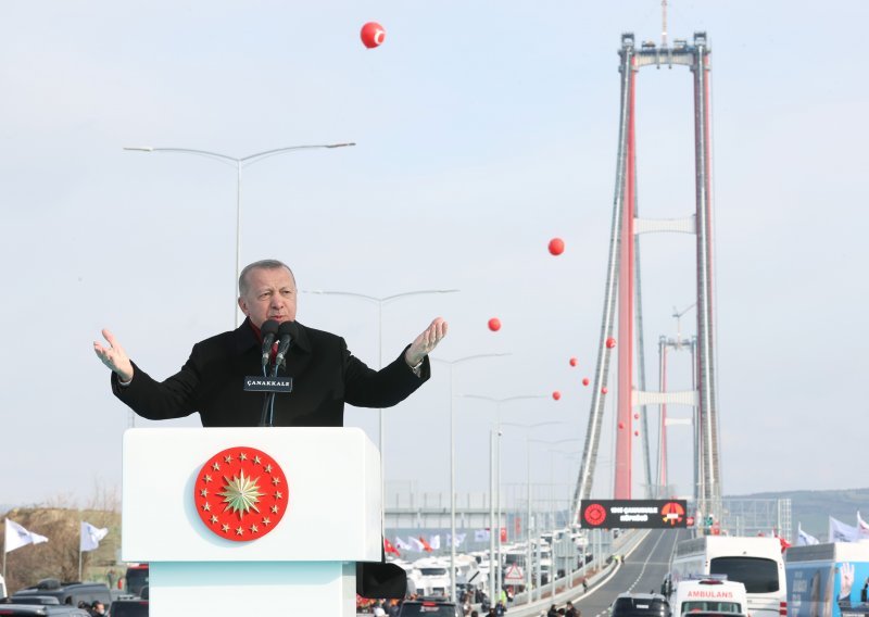 Turska: Otvoren najdulji viseći most na svijetu; prvi iznad Dardanela