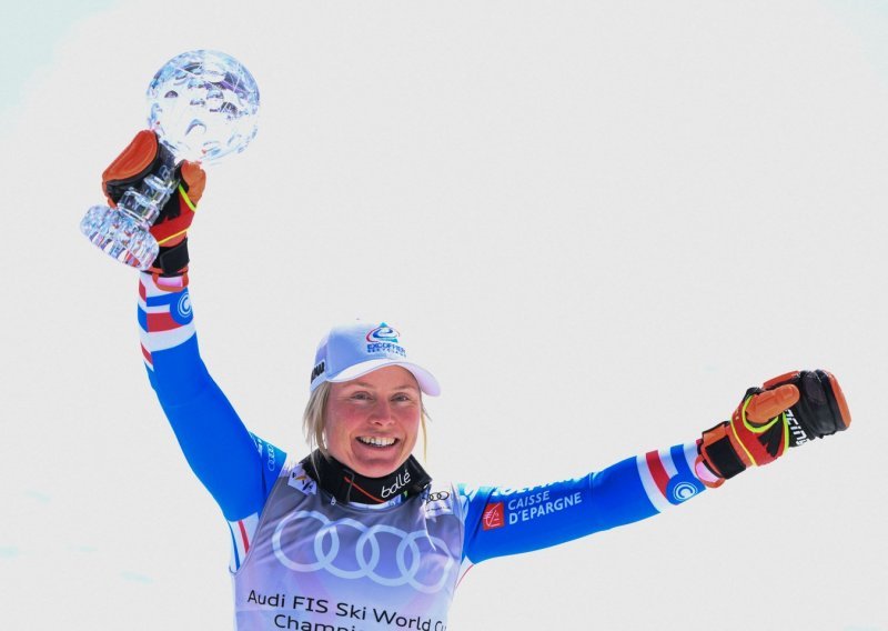 Shiffrin propustila priliku, Francuskinja Worley s četvrtim mjestom dograbila mali Kristalni globus