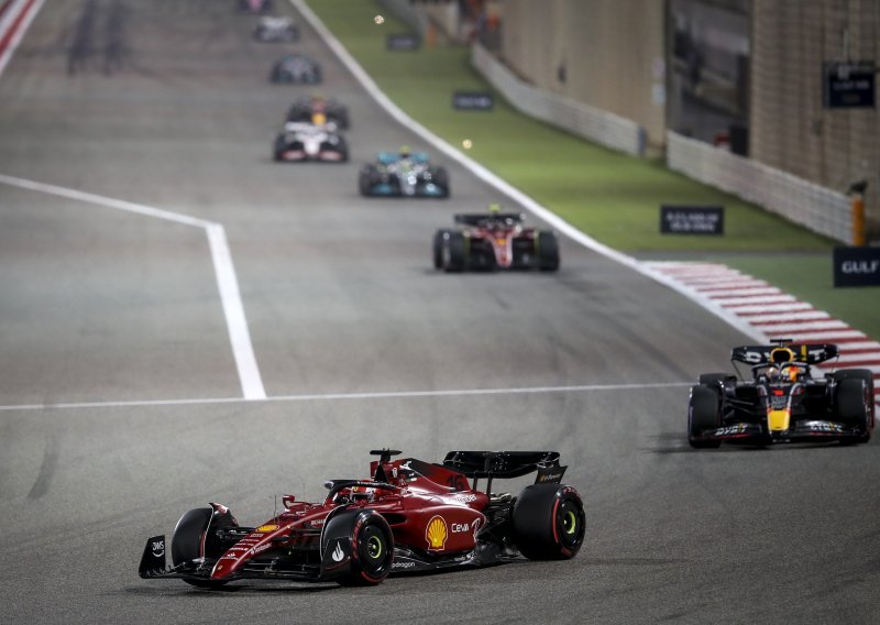 [FOTO] Dvostruko slavlje Ferrarija; debakl Red Bulla, aktualni prvak Max Verstappen nije stigao do cilja