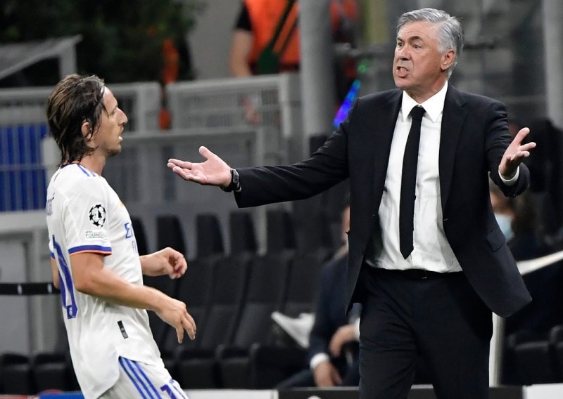 Razočarani Carlo Ancelotti nakon debakla protiv Barcelone iskreno je priznao: Luka Modrić je moja najveća pogreška...