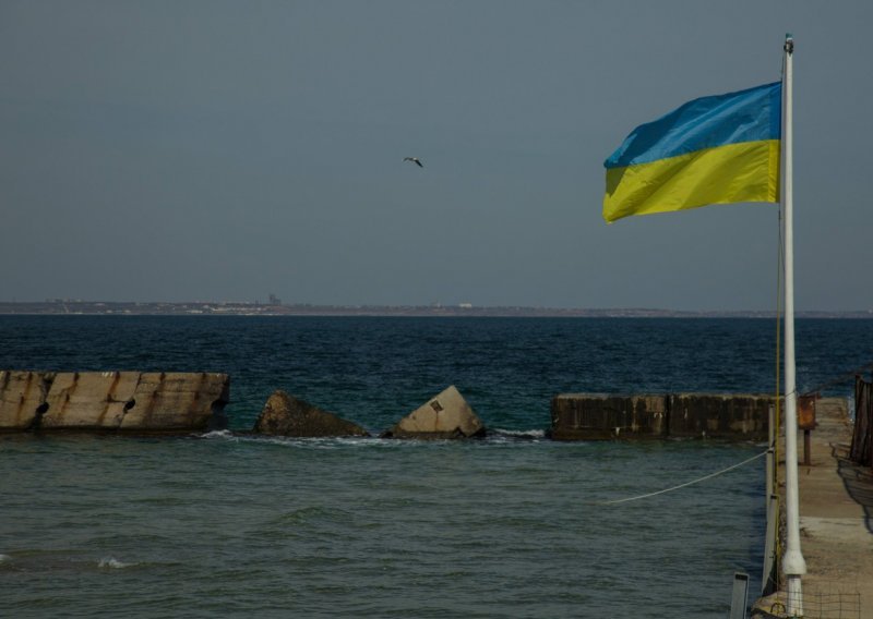 Rusija tvrdi da Crnim morem plutaju mine, Ukrajina to niječe