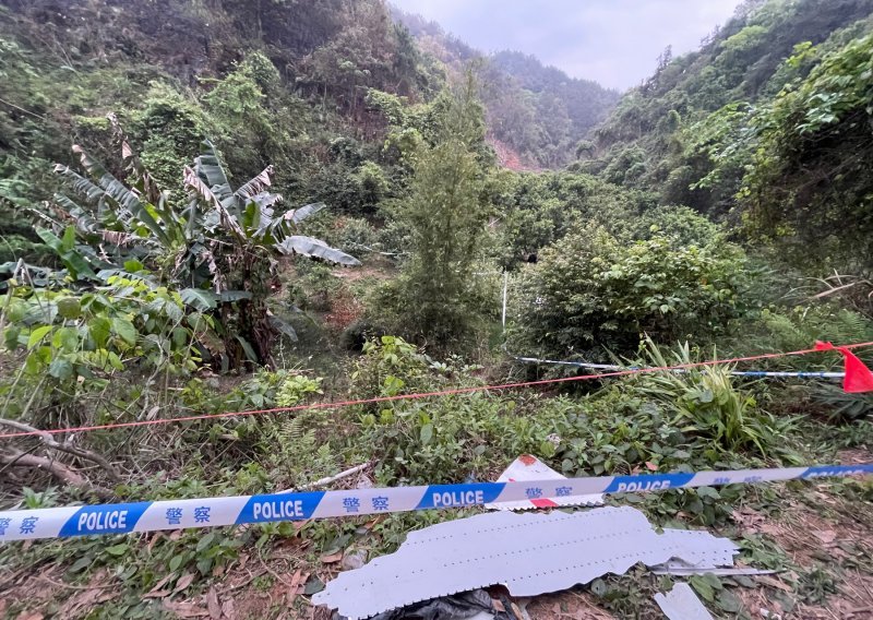 Pronađena olupina kineskog aviona, nema preživjelih