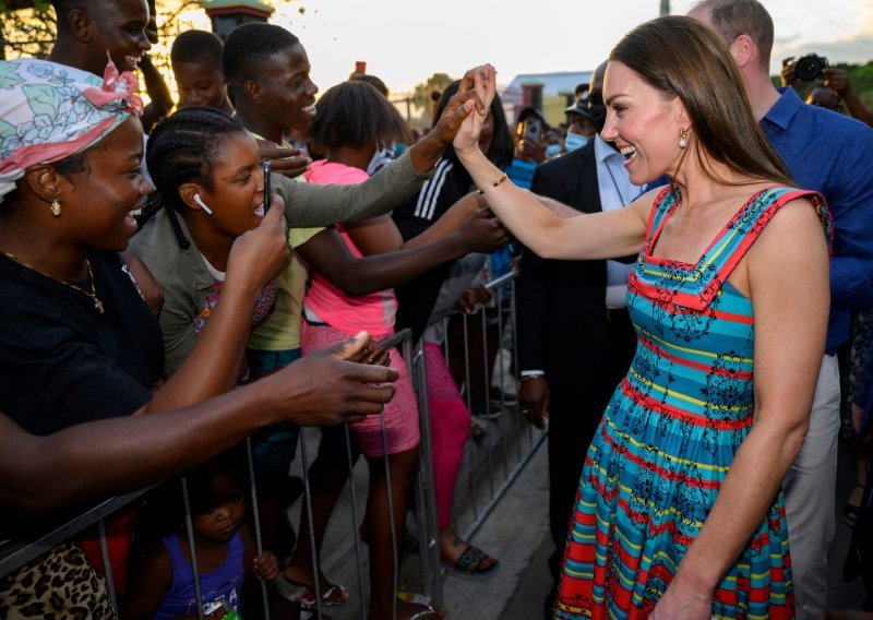 Turneja je stala na Jamajci: Prosvjednici od Kate Middleton i princa Williama traže javnu ispriku