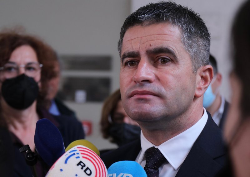 Mihanović: HDZ-ovci će dati ostavke ako to učini i zamjenik gradonačelnika Kuzmanić