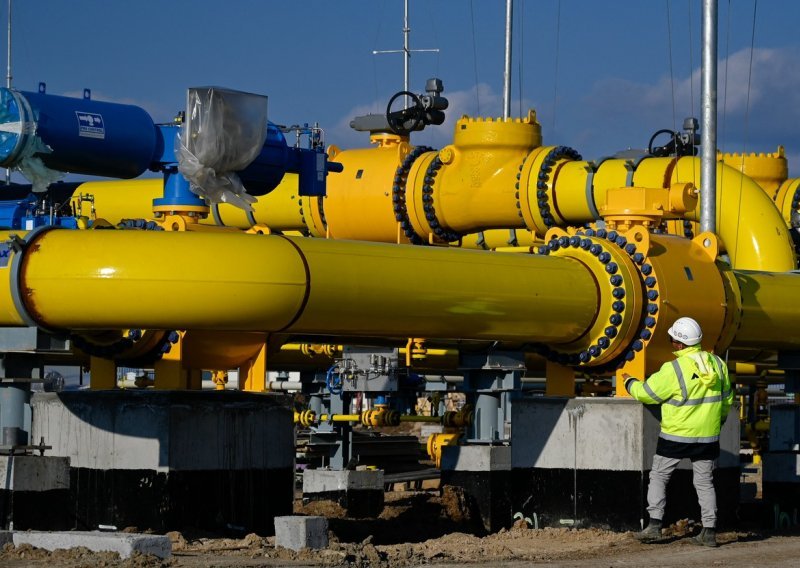Gazprom redovno isporučuje plin Europi kroz Ukrajinu