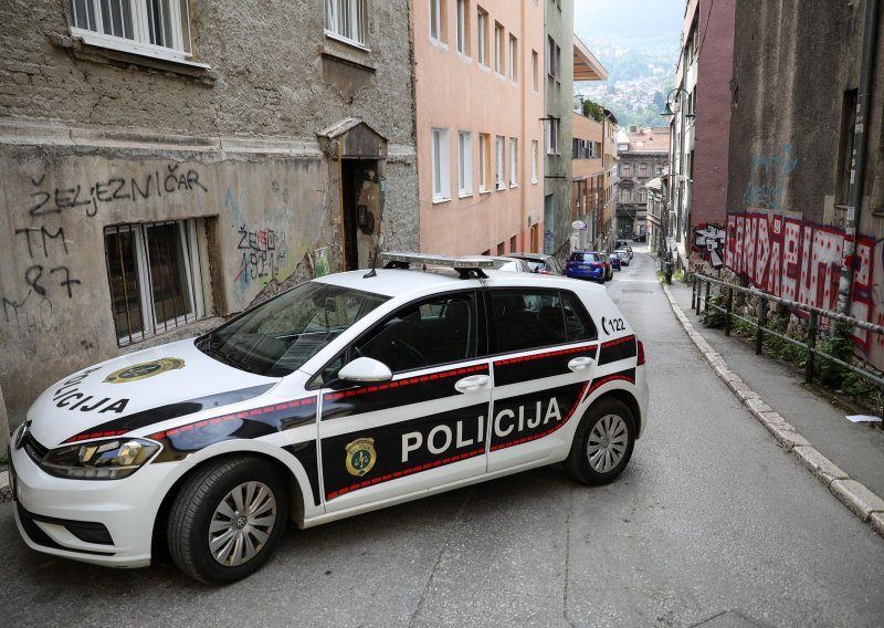 Policija u Sarajevu na nogama: Dojave o bombama u tri policijske stanice