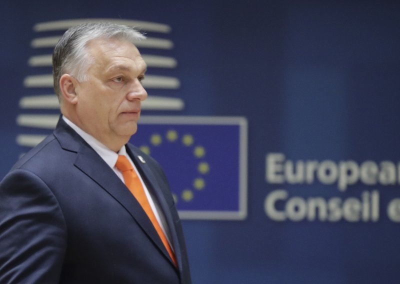 Orban odgovorio Zelenskom: Mađarska želi ostati izvan ovog rata i neće dopustiti transfer oružja za Ukrajinu