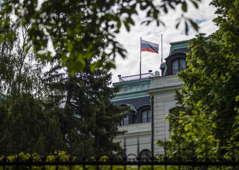 Prag mijenja ime ulice u kojoj je rusko veleposlanstvo u 'Ulicu ukrajinskih junaka'