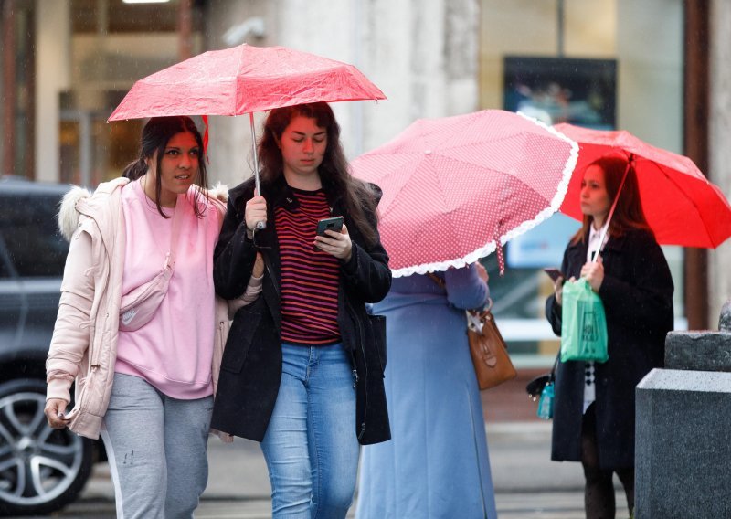 Objavljena detaljna vremenska prognoza za naredne dane. Stižu snijeg, kiša i poplavljene rive