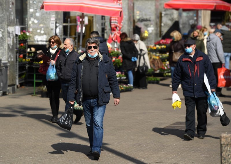 U Hrvatskoj je 834 nova slučaja zaraze, preminulo osam osoba