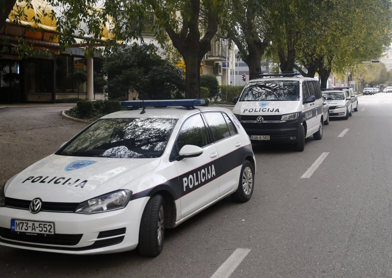 U Bosni i Hercegovini uhićeno devet osoba zbog prodaje krivotvorenih potvrda o cijepljenju protiv koronavirusa