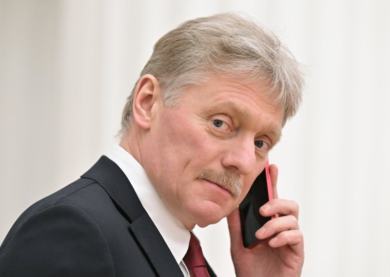 Peskov: Mirovni pregovori između neprijateljske Ukrajine i Rusije bi se trebali nastaviti