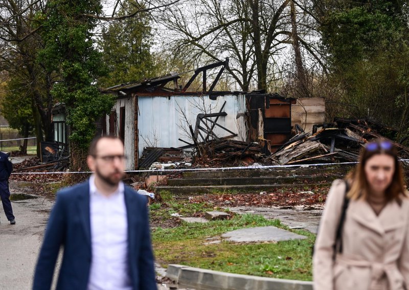 U požaru u Velikoj Kosnici izgorjela napuštena baraka, jedna osoba stradala