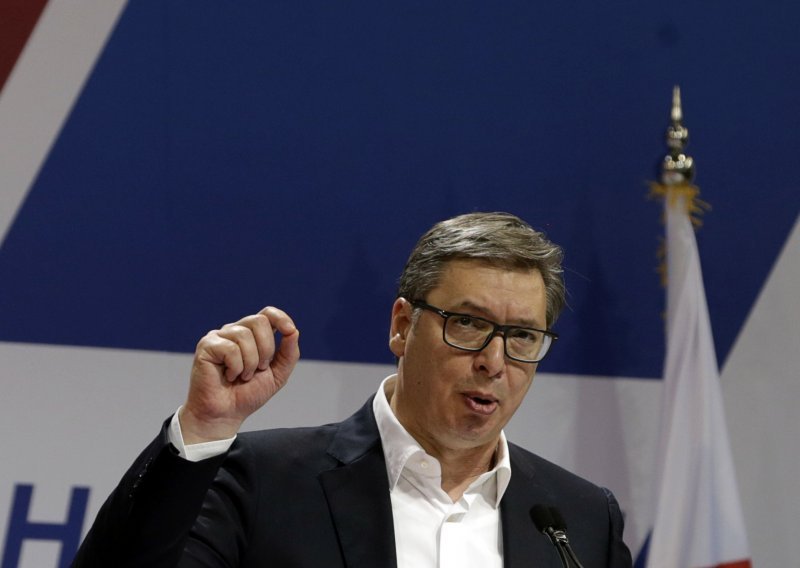 Vučić i Brnabić inzistiraju da Srbija ima pravo na optužnice za zločine u Oluji