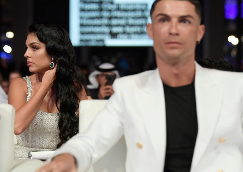 Cristiano Ronaldo i Georgina dobili brojne poruke podrške poznatih sportaša nakon tragedije koja im se dogodila: Užasno tužne vijesti