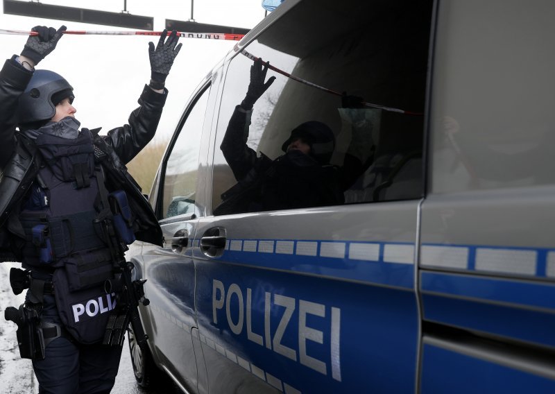 U velikoj raciji širom Njemačke uhićeni lideri neonacističke grupe 'Knockout 51'