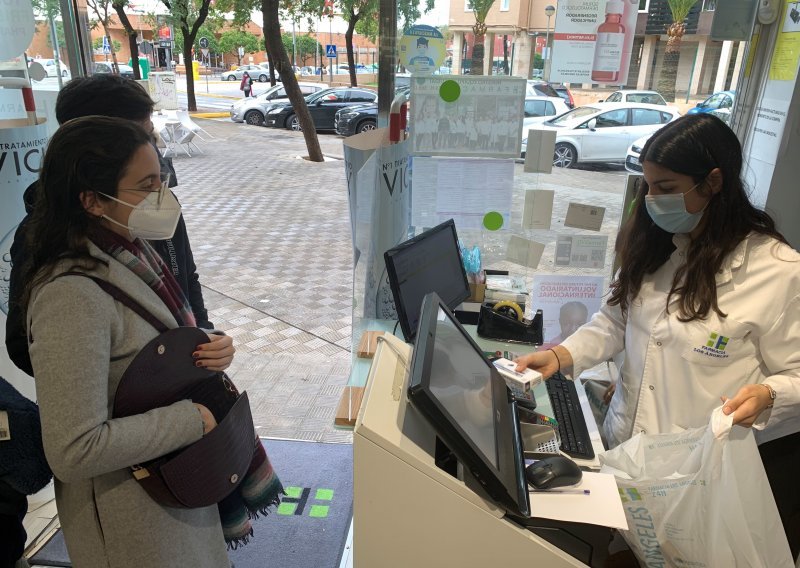 Španjolska ukida obvezu nošenja maske u zatvorenom, uz par izuzetka